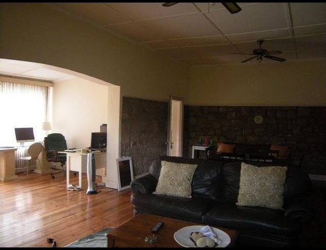 3 BEDROOM HOUSE FOR SALE IN DAWNCLIFFE
